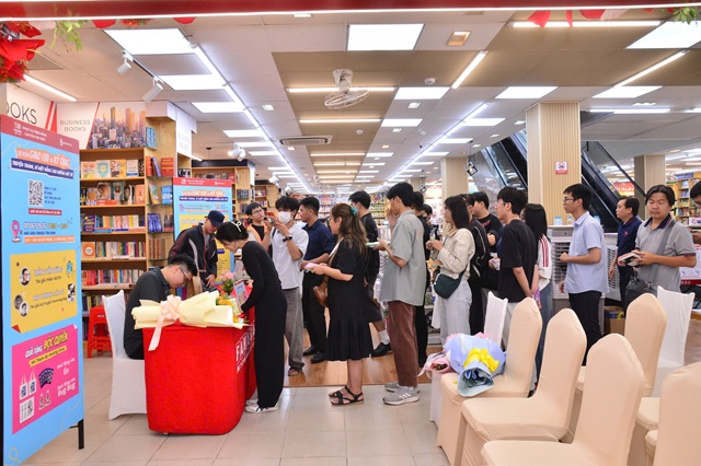 3 t&aacute;c giả truyện tranh chia sẻ B&iacute; mật đằng sau những n&eacute;t vẽ