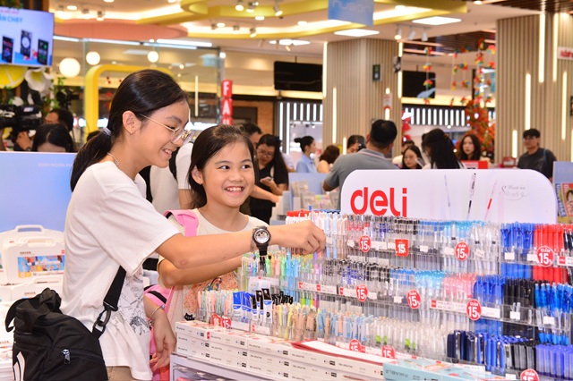 FAHASA hợp t&aacute;c c&ugrave;ng Deli ra mắt thương hiệu  văn ph&ograve;ng phẩm cao cấp Nusign 