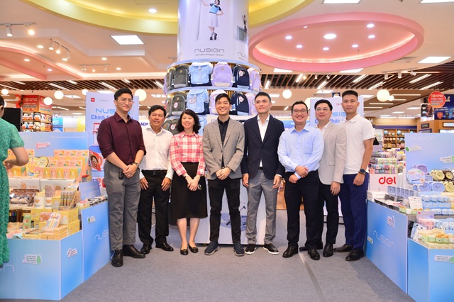 FAHASA hợp t&aacute;c c&ugrave;ng Deli ra mắt thương hiệu  văn ph&ograve;ng phẩm cao cấp Nusign 
