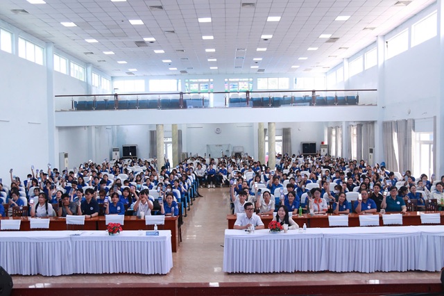 Hơn 300 th&iacute; sinh tranh t&agrave;i tại Hội thi l&agrave;m b&aacute;nh
