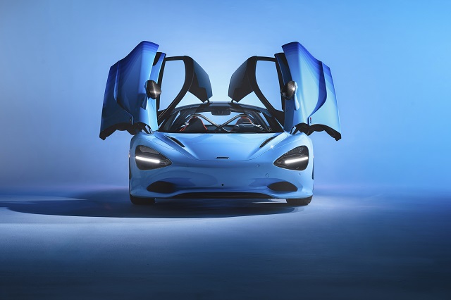 Màu chủ đề Quang phổ (Spectrum Theme) xuất hiện độc quyền trên siêu xe McLaren 750S