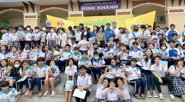 Hơn 400 học sinh tham gia chương trình định hướng nghề nghiệp