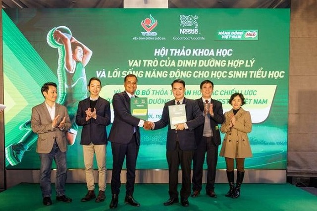Hội thảo khoa học: Vai trò của dinh dưỡng hợp lý và lối sống năng động cho học sinh tiểu học
