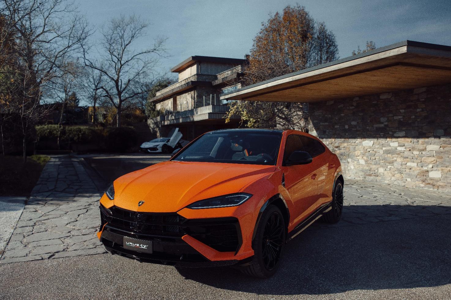 Lamborghini Urus SE: Mẫu xe Super SUV Plug-in Hybrid đầu tiên