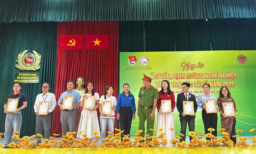 Hơn 1.200 học viên, chiến sĩ đã tham gia Ngày hội “Tư vấn, định hướng nghề nghiệp và hỗ trợ việc làm” năm 2026